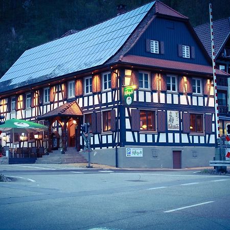 Landgasthof Rebstock Ottenhofen im Schwarzwald Bagian luar foto